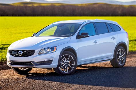 2016 Volvo V60 Cross Country Pricing - For Sale | Edmunds