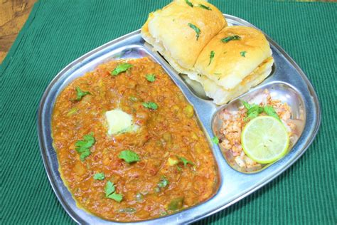 Mumbai Street Food Pav Bhaji - Street Style Pav Bhaji at Home ...