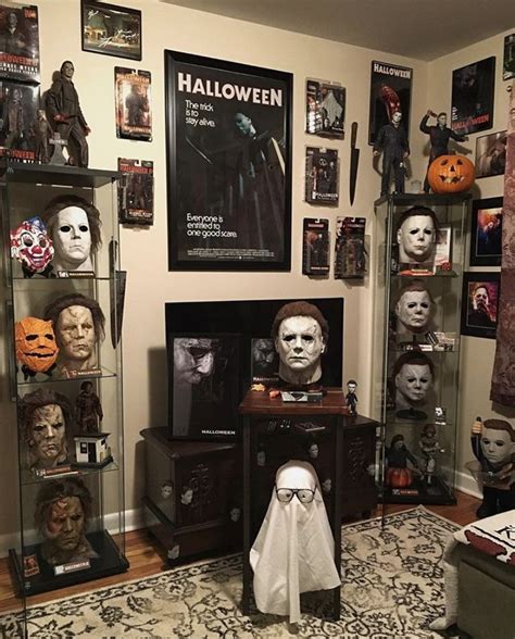 @mumeagency2 | Linktree | Horror room, Halloween bedroom decor, Movie room decor