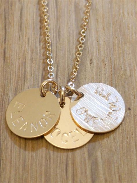 Gold Mom Necklace With Kids Names Gold Engraved Necklace 3