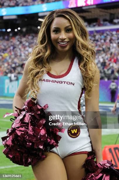 Pro Bowl Cheerleaders Photos and Premium High Res Pictures - Getty Images