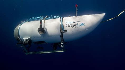 Missing Titanic submersible live updates: Texts show OceanGate CEO ...