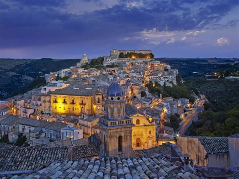 Ragusa, Sicily Travel Guide