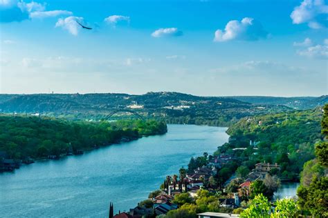 Mount Bonnell: Your Guide to This Peak Austin Experience