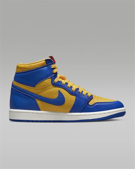 Air Jordan 1 Retro High OG Women's Shoes. Nike SI