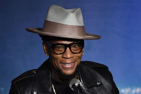 D.L. Hughley Tests Positive For COVID-19 After Passing Out On Stage - Essence