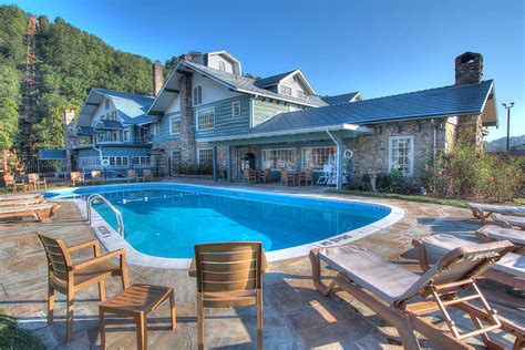 Historic Gatlinburg Inn | Gatlinburg, TN 37738