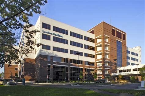 Abington Memorial Hospital - Lenfest Pavilion & Parking Garage - INTECH Construction