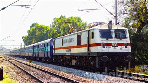 The Legendary Brindavan Express in its Full-length Glory | Fottams!