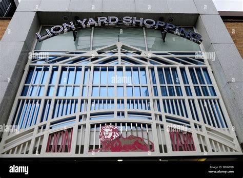 Lion Yard Shopping Centre, Cambridge England UK Stock Photo - Alamy