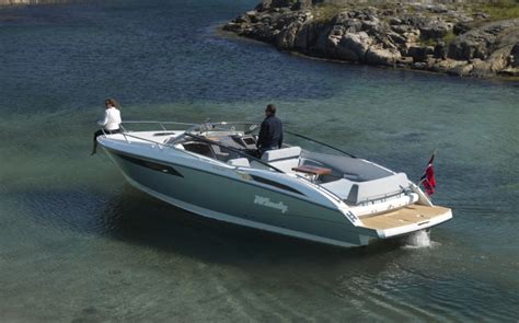 ‘Sports Boats up to 45 feet’ award for Windy 31 Zonda at Motor Boat of ...