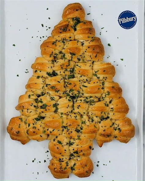 Pull-Apart Crescent Christmas Tree - Pillsbury Canada [Video] | Recipe ...