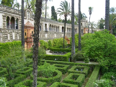 Royal Palace Gardens of Alcazar, Seville, Spain | A Traveling Gardener