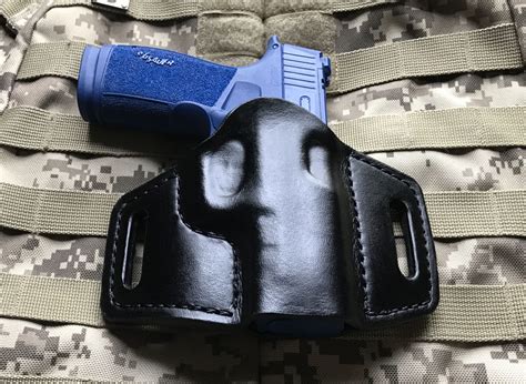 Sig Sauer P365 XMACRO Vertical Leather Holster, Sweat Shield, Made in USA | New Pacifica Leather