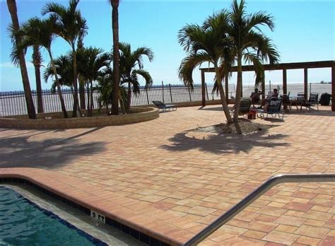 Beach Sunsets & Ocean Front Pool on Quiet End of the Island! in Fort Myers Beach