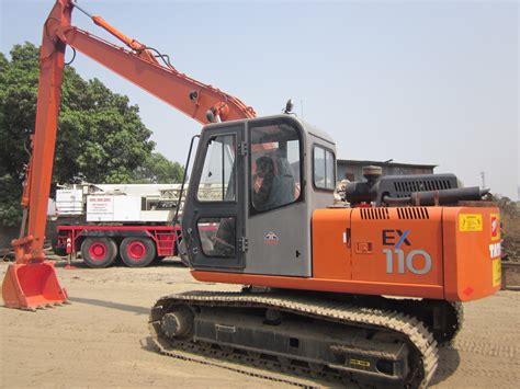 Renting Of Tata Hitachi Ex-110 Excavator in Mumbai, BARDAI PRIVATE LIMITED | ID: 8740641997