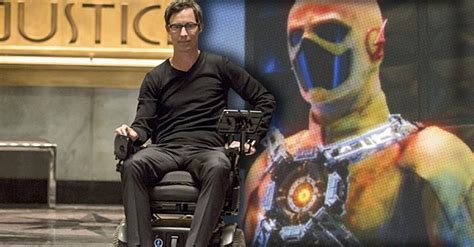 Tom Cavanagh Talks Playing the Reverse-Flash, "Finally" | CBR