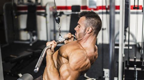 Reverse Grip Lat Pulldown: How to Do & Muscles Worked