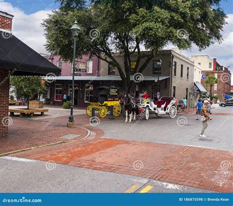 The Beautiful City of Savannah in Georgia USA Editorial Stock Photo ...