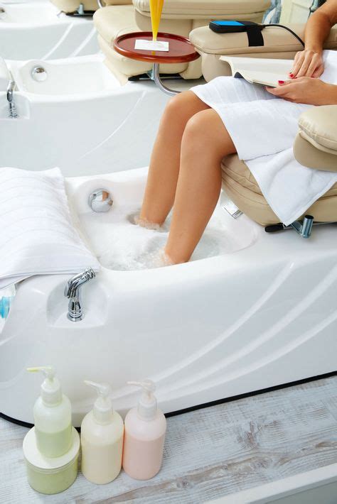 4 Things to Know Before Offering Medi-Pedis at Your Spa or Salon ...