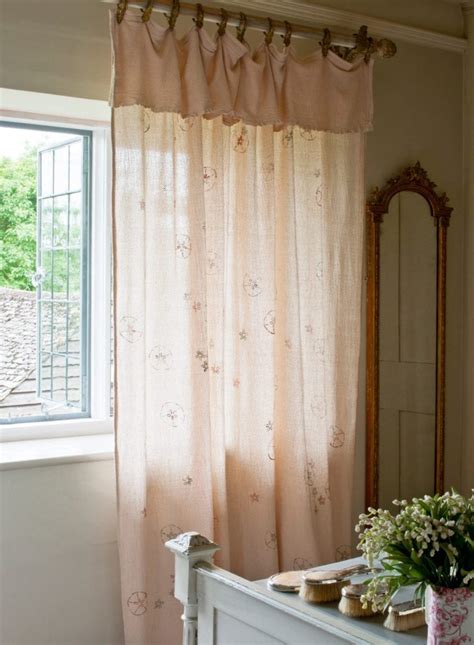 How to Make DIY Dust Sheet Curtains - Techniques | Annie Sloan