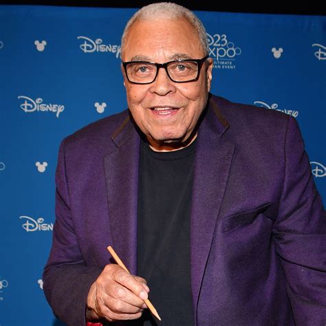 James Earl Jones, Star Wars and The Lion King Voice Actor, Dead at 93 - WireFan - Your Source ...