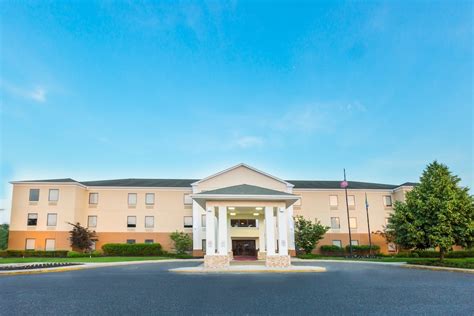 Holiday Inn Express Hotel & Suites Mt. Holly, an IHG Hotel Mount Holly ...