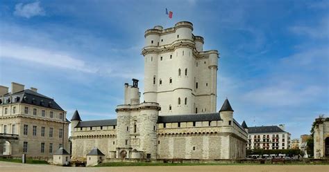 Château de Vincennes - End of the Line - Two In France