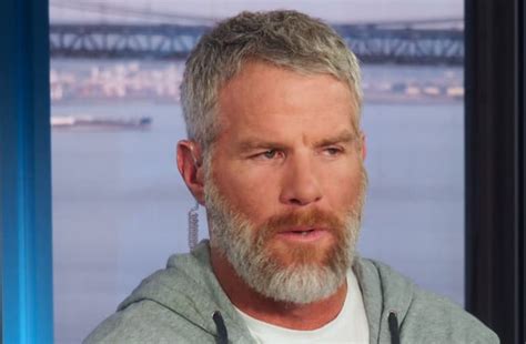 Brett Favre Under Fire For Funding of Concussion Cream