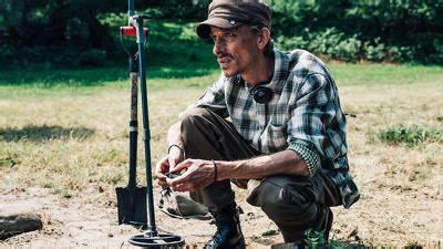 Detectorists (S03E00): 2022 Christmas Special Summary - Season 3 ...