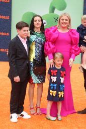 Kelly Clarkson – “UglyDolls” World Premiere in LA • CelebMafia