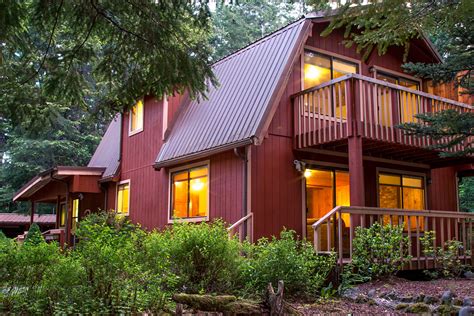 Mt. Rainier National Park Lodging | Romantic Meadow Cabin at Mt ...