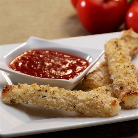 Baked mozzarella sticks with spicy tomato dipping sauce | Recipes | WW ...