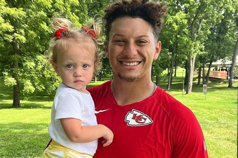 "Ster loving on her Briggs boy" - Patrick Mahomes' wife Brittany shares ...