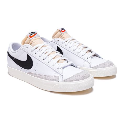 nike men blazer low '77 vintage white black sail