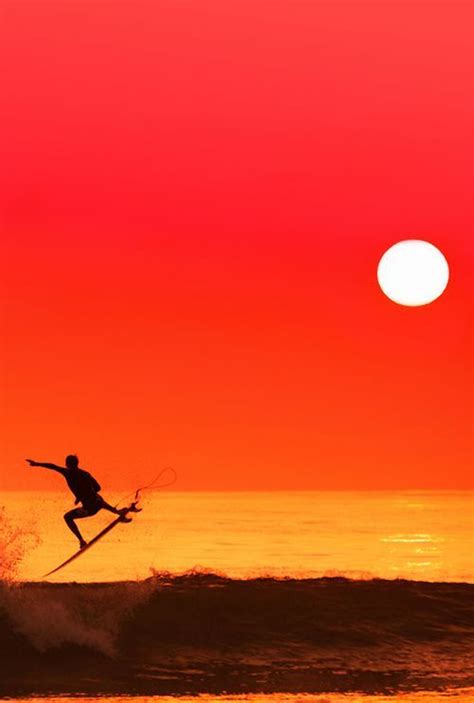 Sunset Surfing | Surfing pictures, Sunset surf, Surfing photography