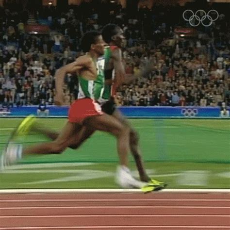 Overtaking Haile Gebrselassie GIF - Overtaking Haile Gebrselassie Olympics - Discover & Share ...