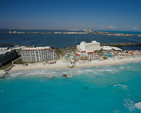 Grand Park Royal Cancun Caribe – Cancun | Transat