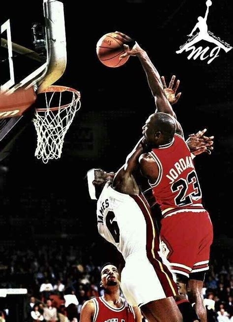 Someone's Photoshop attempt...actual dunk was on Orlando Woolridge in L ...