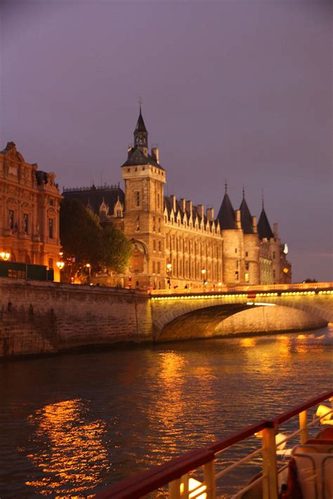 Seine River Cruise | J. Hendron | Flickr
