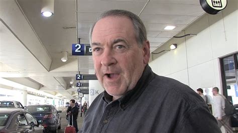 Mike Huckabee Gushes Over Daughter Sarah Huckabee Sanders Like a Kardashian