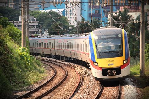 KTM Komuter - RailTravel Station