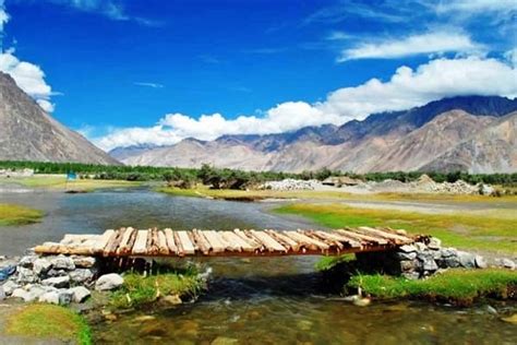 Cheap Ladakh Tour Packages | Cheapest Deals Upto 30%Off