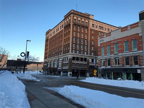 Hotel Northland reopens in downtown Green Bay | WLUK