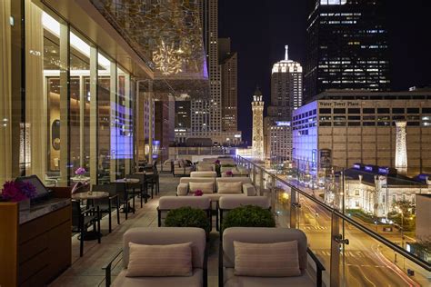 Trump Hotel Chicago Rooftop Bar - byblogmy