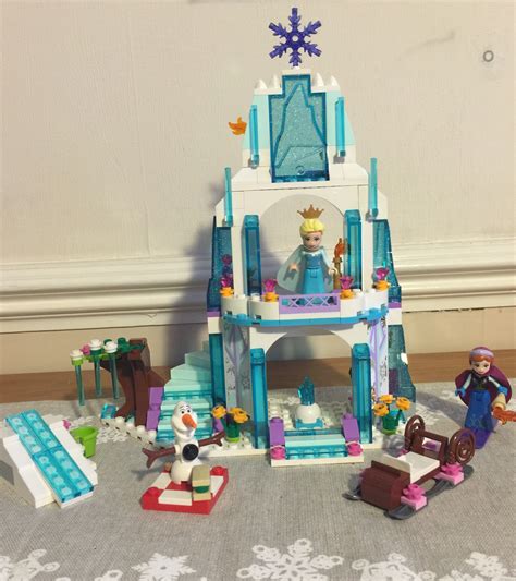 Lego Frozen Elsa’s Sparkling Ice Castle