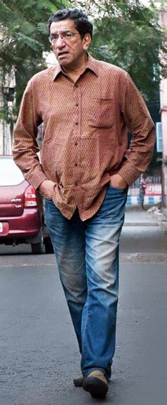 Sabyasachi Chakrabarty Wiki, Age, Wife, Children, Family, Biography ...