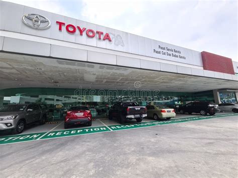 Toyota Showroom Near Me - Photos All Recommendation