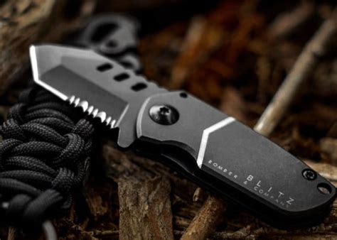 B-2 BLITZ small EDC pocket knife - Geeky Gadgets