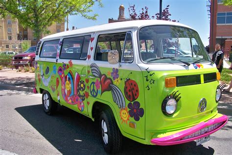 Volkswagen Van Hippie - amazing photo gallery, some information and ...